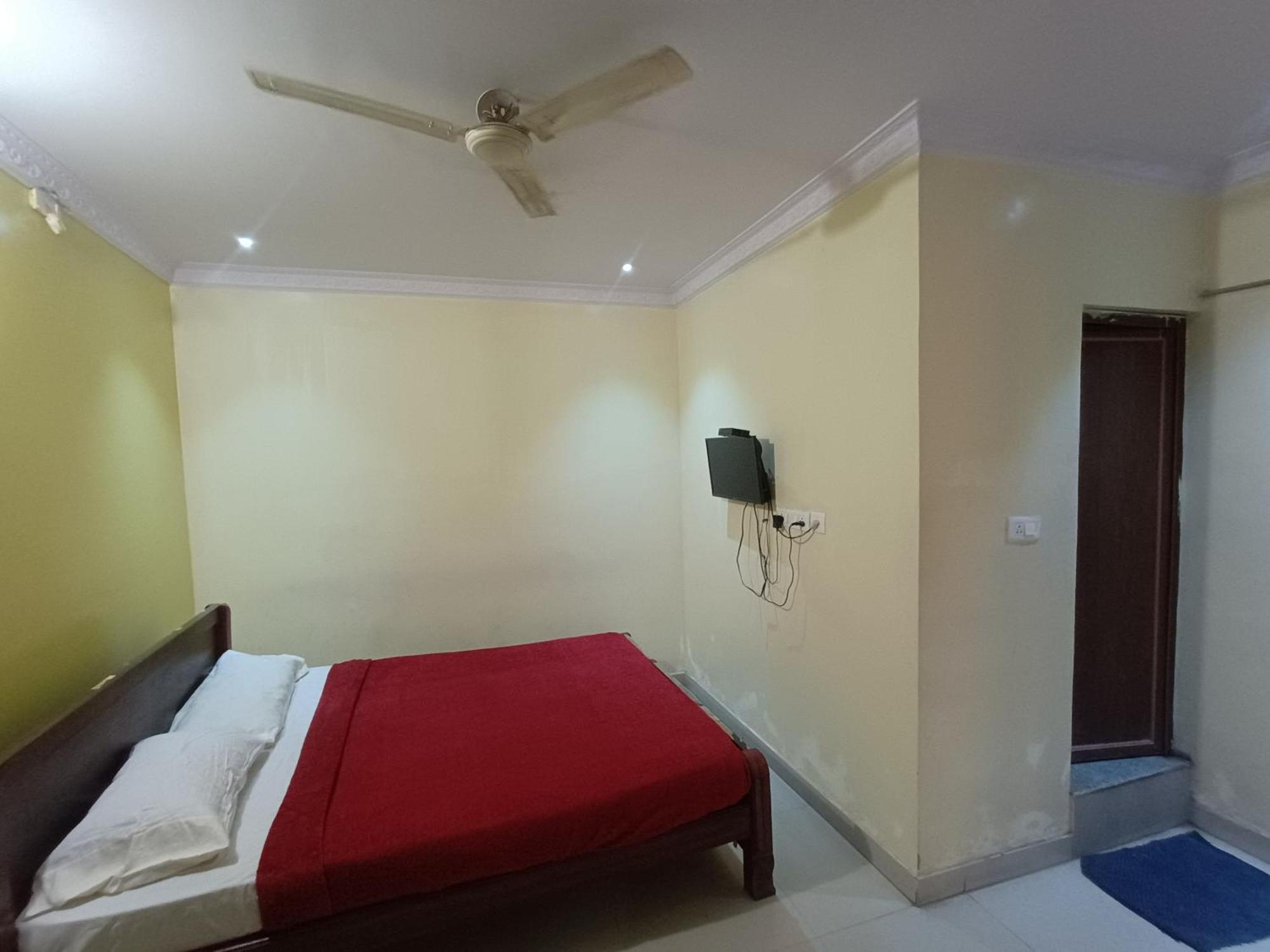 Hotel Malnad Grand Inn Kumbalgod Zewnętrze zdjęcie