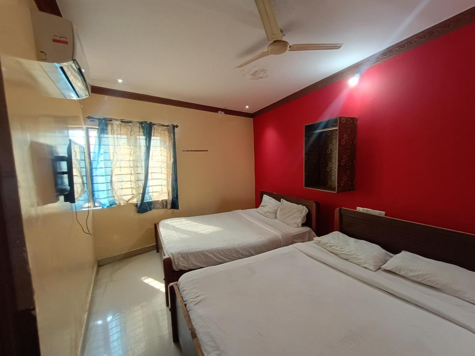 Hotel Malnad Grand Inn Kumbalgod Zewnętrze zdjęcie