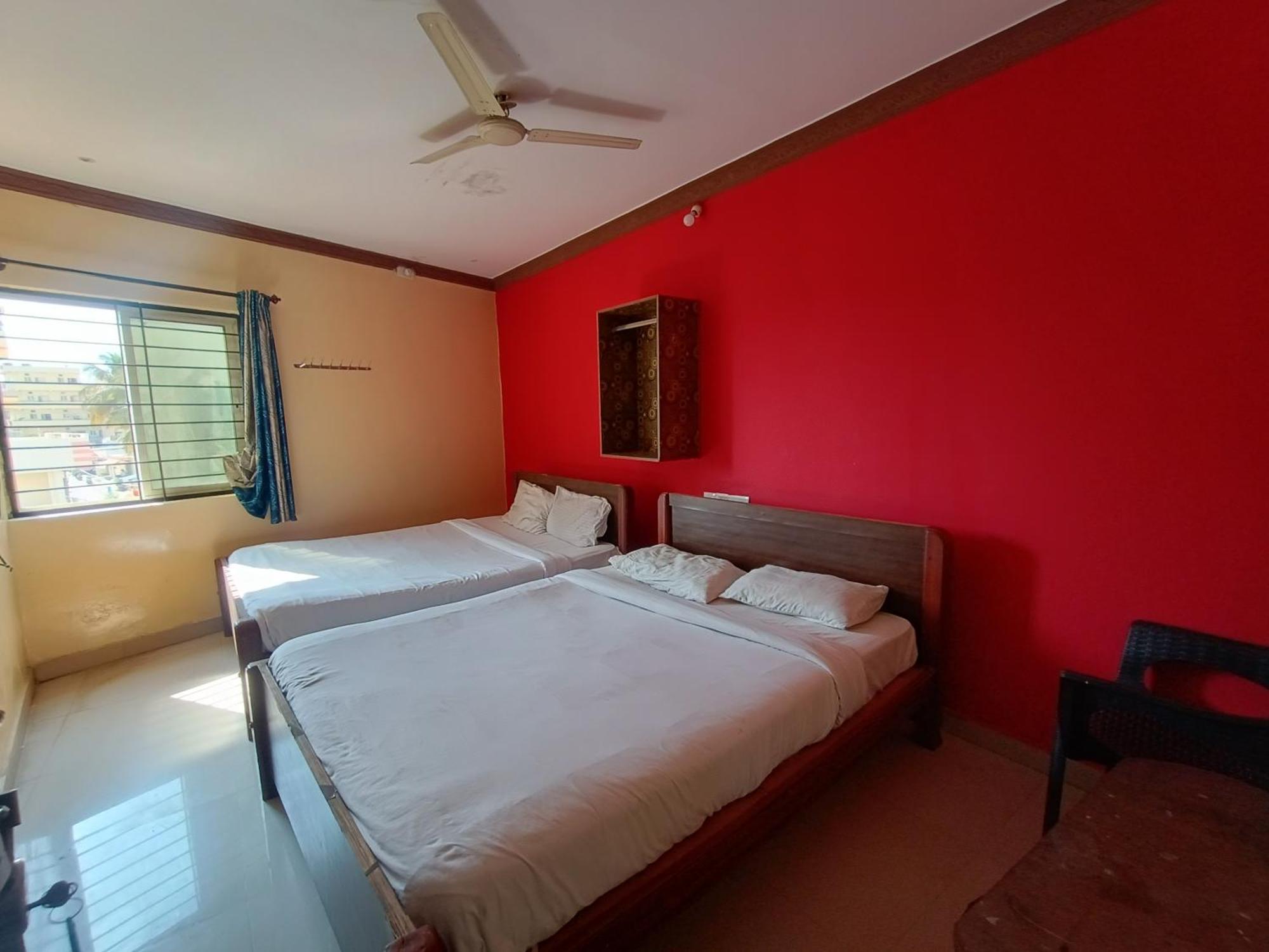 Hotel Malnad Grand Inn Kumbalgod Zewnętrze zdjęcie