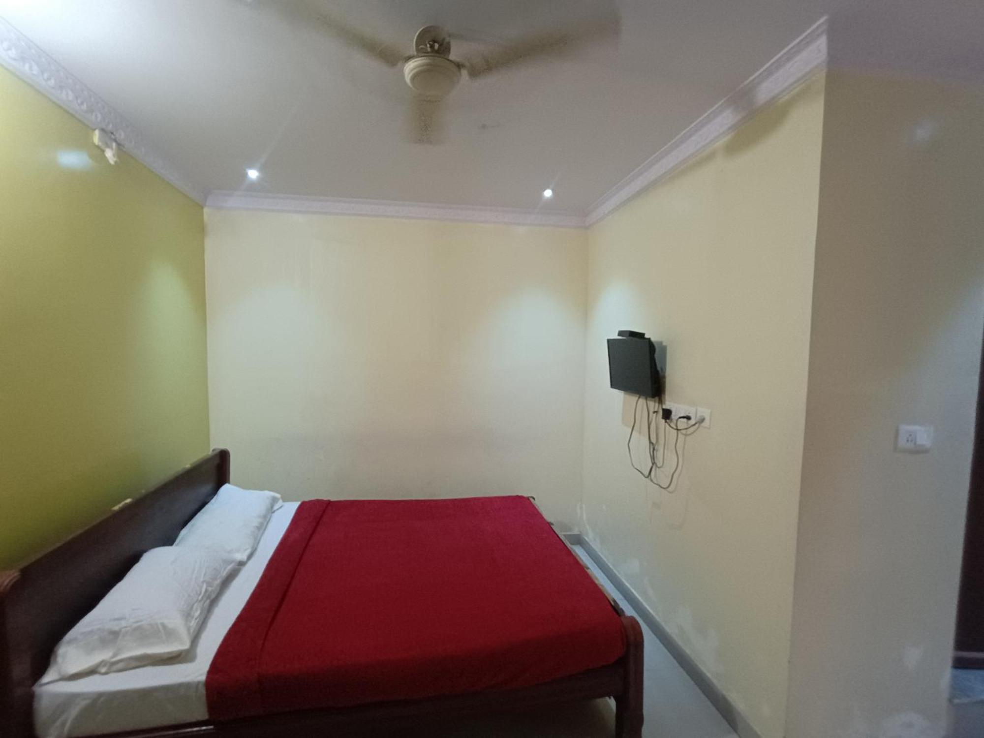 Hotel Malnad Grand Inn Kumbalgod Zewnętrze zdjęcie