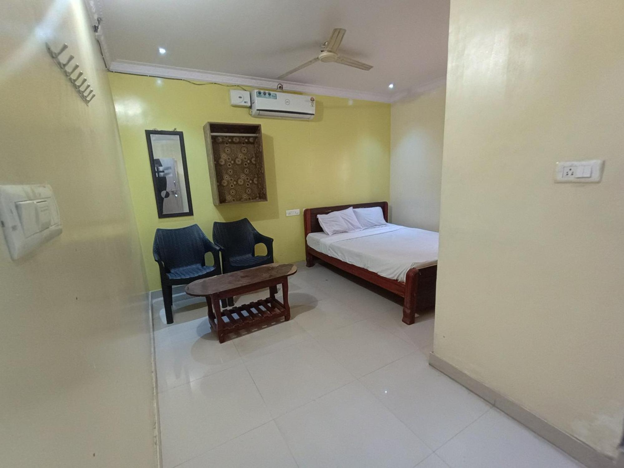 Hotel Malnad Grand Inn Kumbalgod Zewnętrze zdjęcie