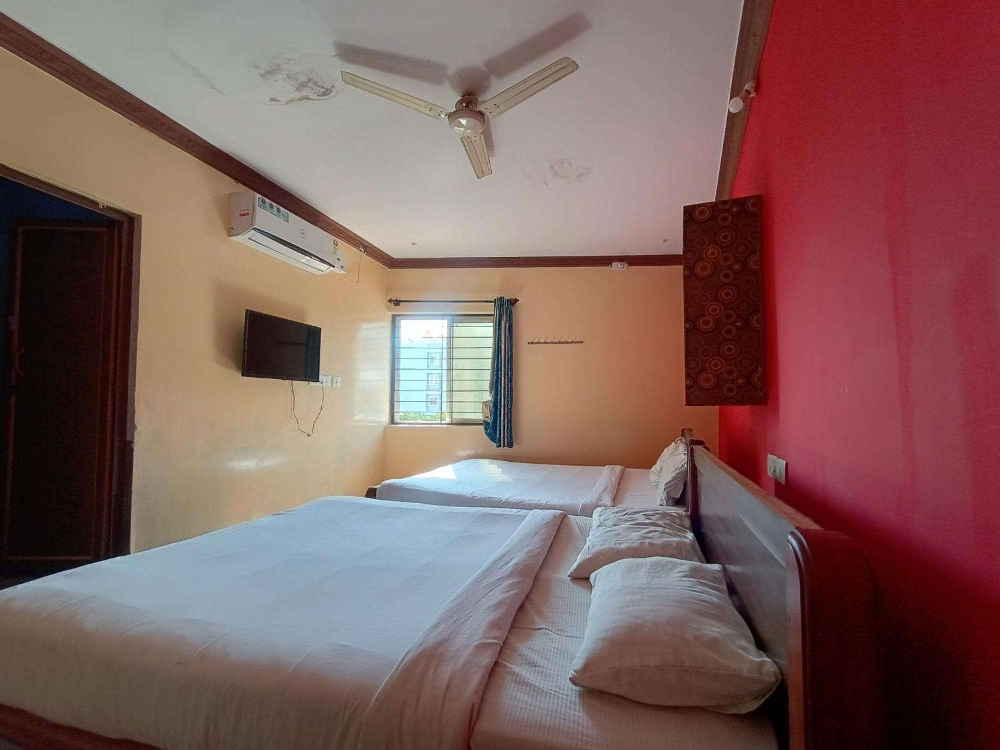 Hotel Malnad Grand Inn Kumbalgod Zewnętrze zdjęcie